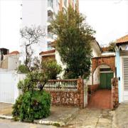 Sobrado a Venda localizado no bairro do Ipiranga , pr�ximo ao metr� Sacom� com 2 salas, 1 copa e 1 terra�o.