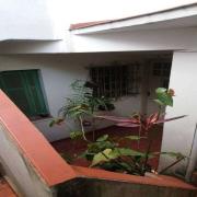 Sobrado a Venda localizado no bairro do Ipiranga , pr�ximo ao metr� Sacom� com 2 salas, 1 copa e 1 terra�o.