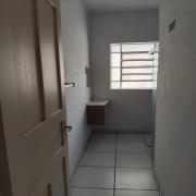 Charmosa Casa de 2 Quartos na Vila Dom Pedro I, S�o Paulo - Pr�xima a Parques e Metr�