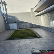 Casa Pronta para Morar no Ipiranga, S�o Paulo - 4 Quartos, 3 Banheiros e Garagem para 10 Ve�culos