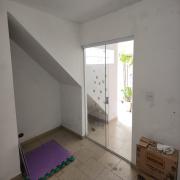 OPORTUNIDADE IMPERD�VEL NO IPIRANGA  Casa t�rrea exclusiva, em rua arborizada, tranquila e extremamente segura, com guarita de seguran�a comunit�ria.