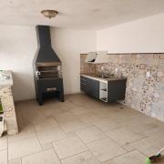 OPORTUNIDADE IMPERD�VEL NO IPIRANGA  Casa t�rrea exclusiva, em rua arborizada, tranquila e extremamente segura, com guarita de seguran�a comunit�ria.