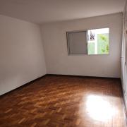 OPORTUNIDADE IMPERD�VEL NO IPIRANGA  Casa t�rrea exclusiva, em rua arborizada, tranquila e extremamente segura, com guarita de seguran�a comunit�ria.